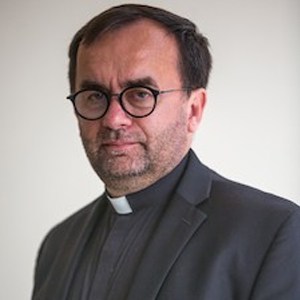 Пастор Патрик Дюбуа 